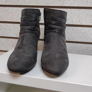 Grey suede booties with leather trim from Karen Scott size 6-1/2 - EUC